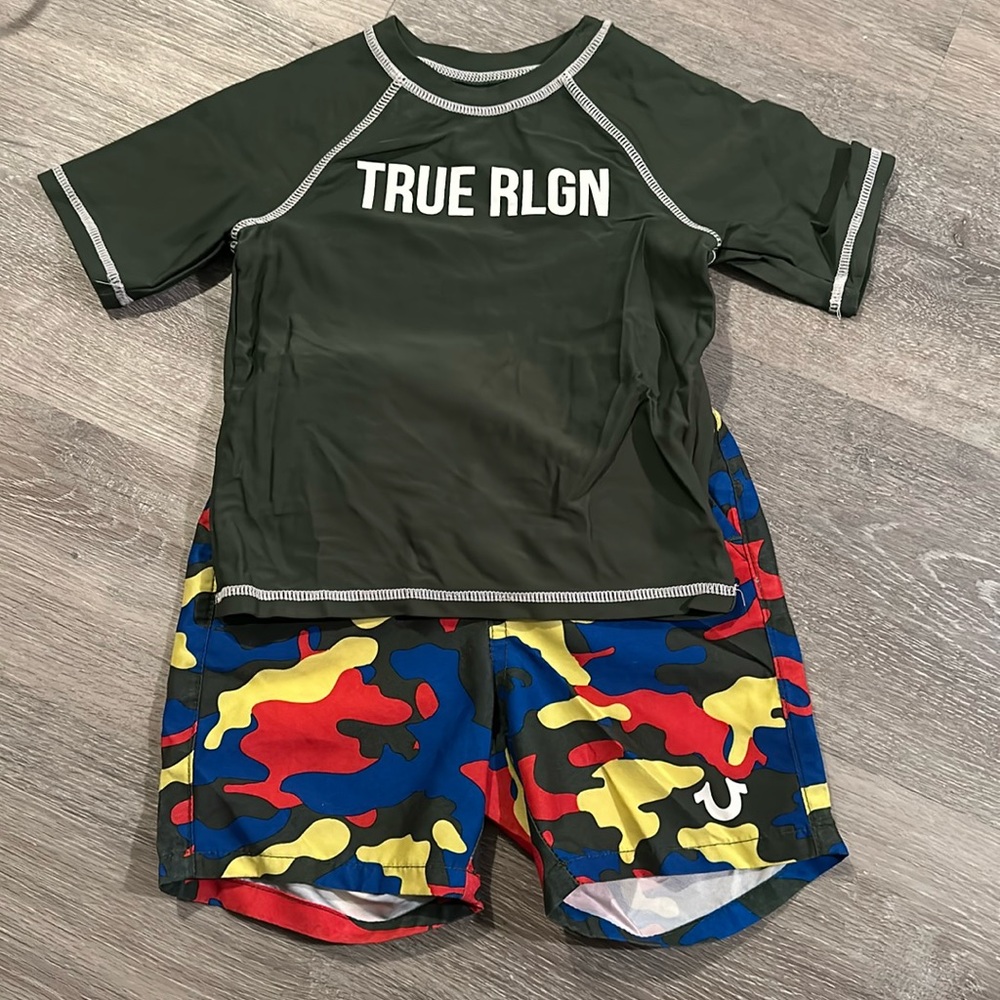 Boys swim set